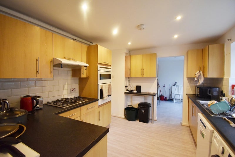 Room Walden Road in Greater London