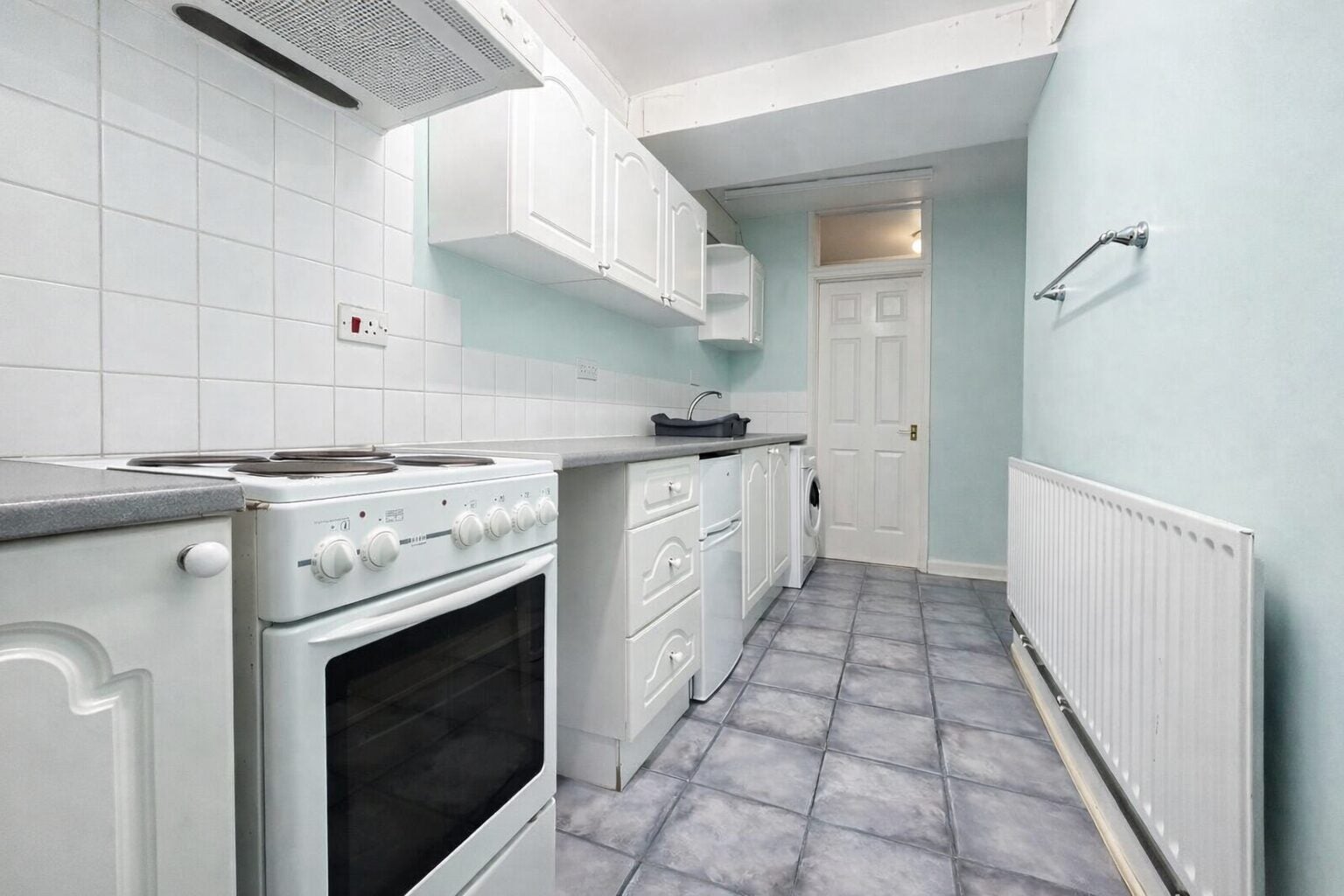 Flat Deeds Grove in High Wycombe