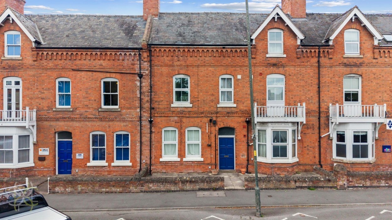 Flat High Street in Wychavon