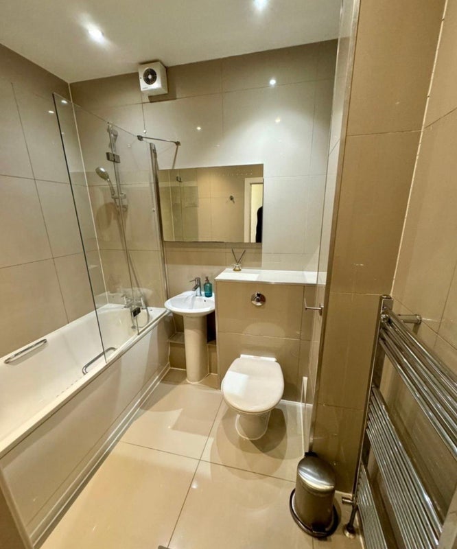 Room Tower Bridge Road in Greater London