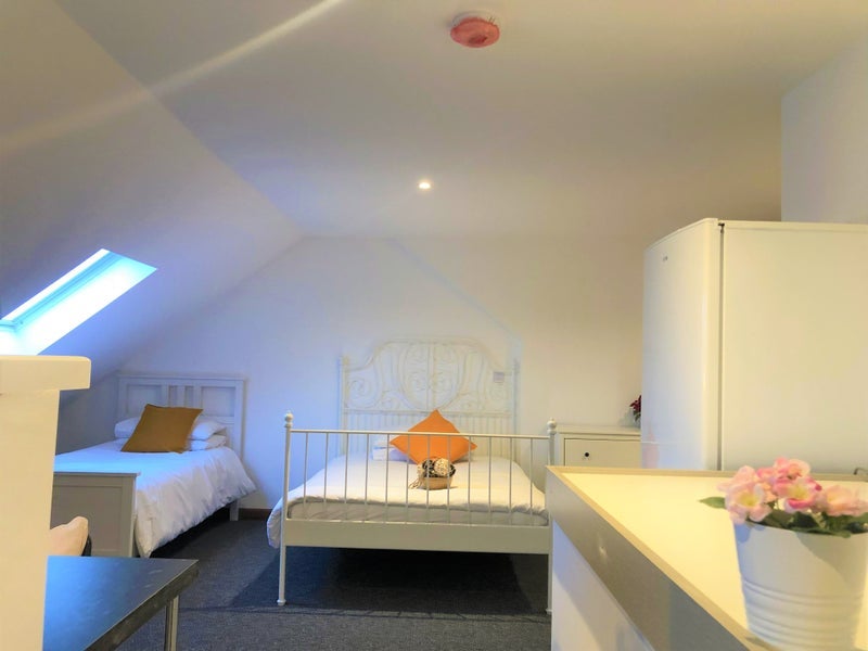 Room Charter Avenue in Coventry