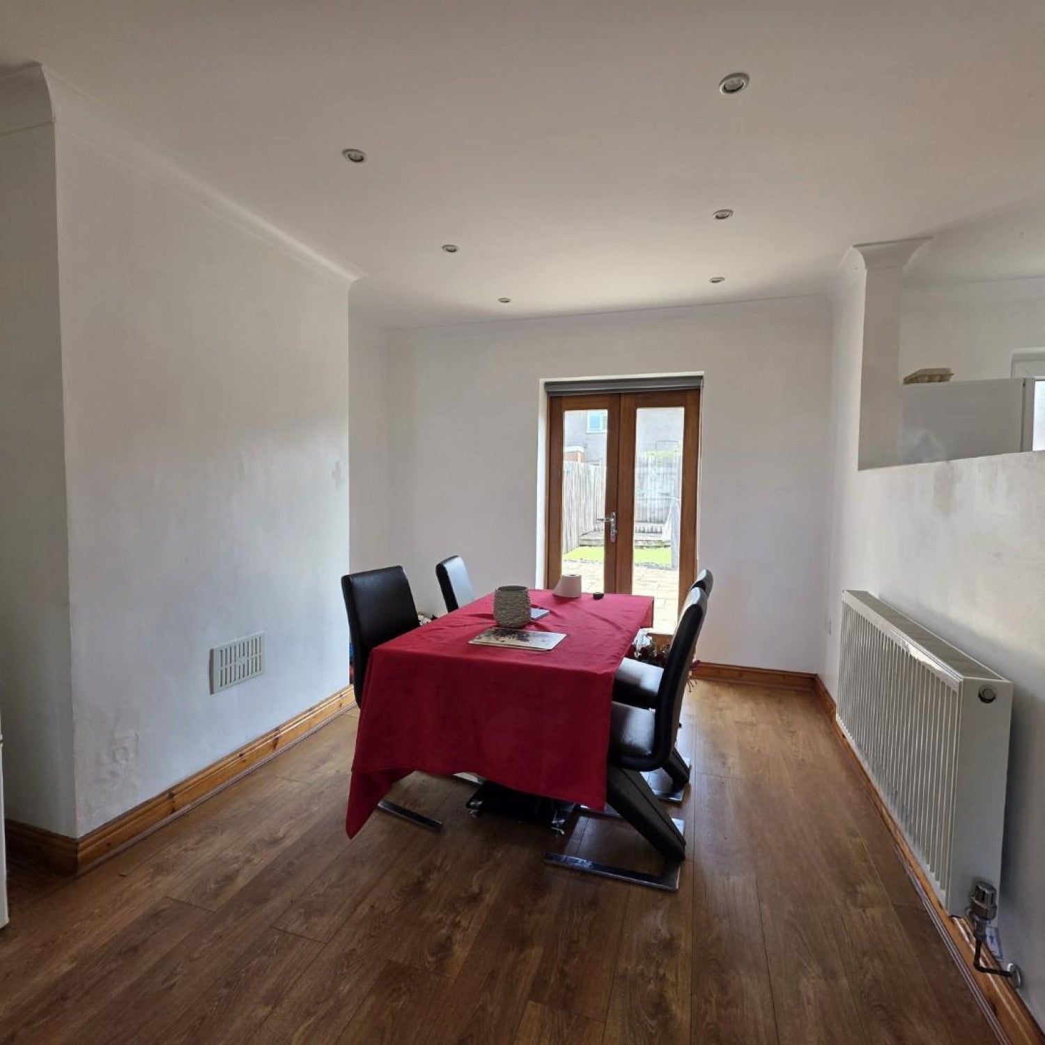 House Bakers Way in Sarn