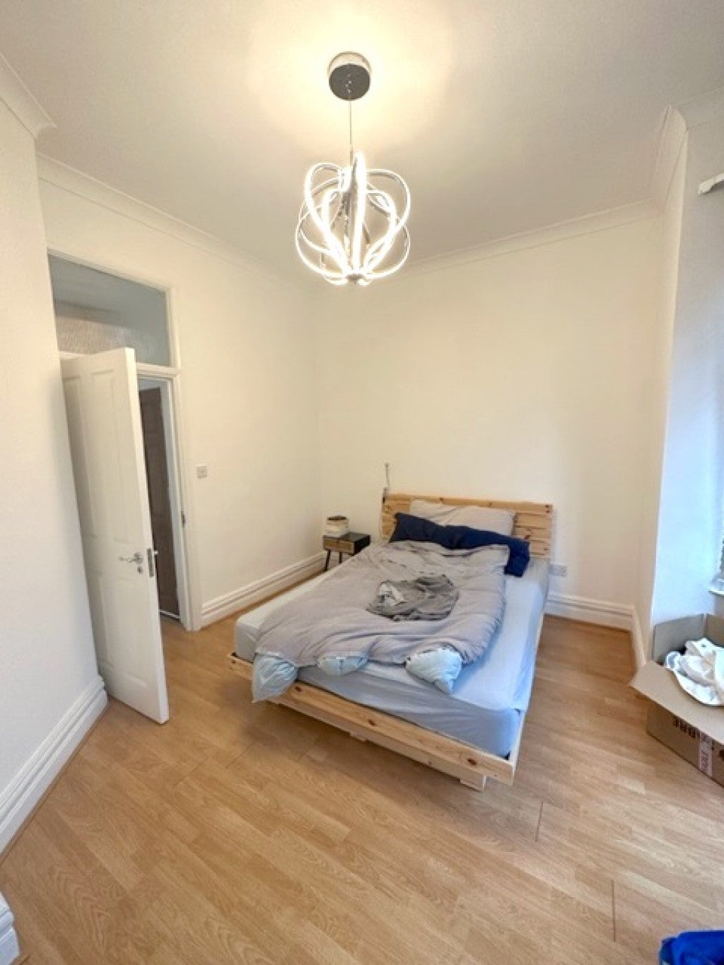 Flat Woodstock Road in Greater London