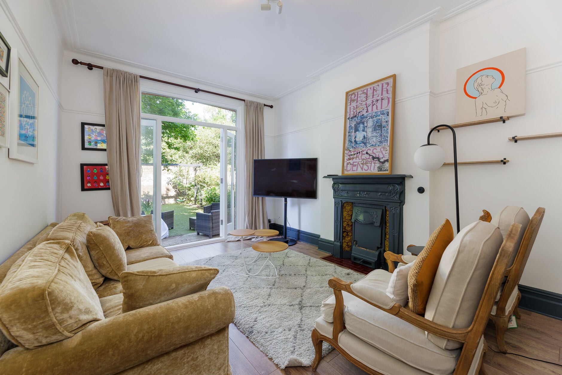 House Julian Avenue in Greater London