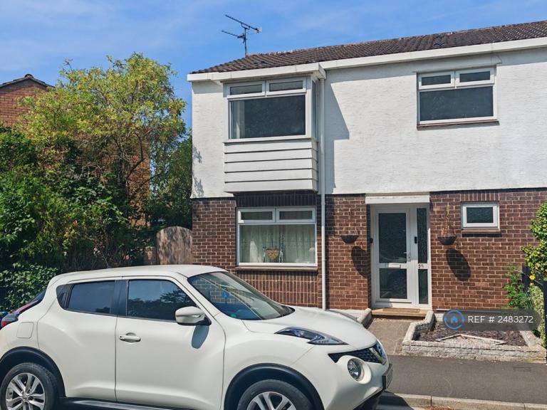 House Sheldrake Drive in Bristol