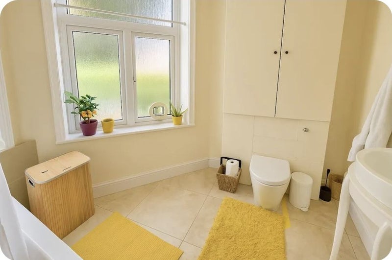 Room Park Avenue in Greater London