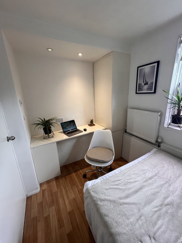 Room Hartington Road in Greater London