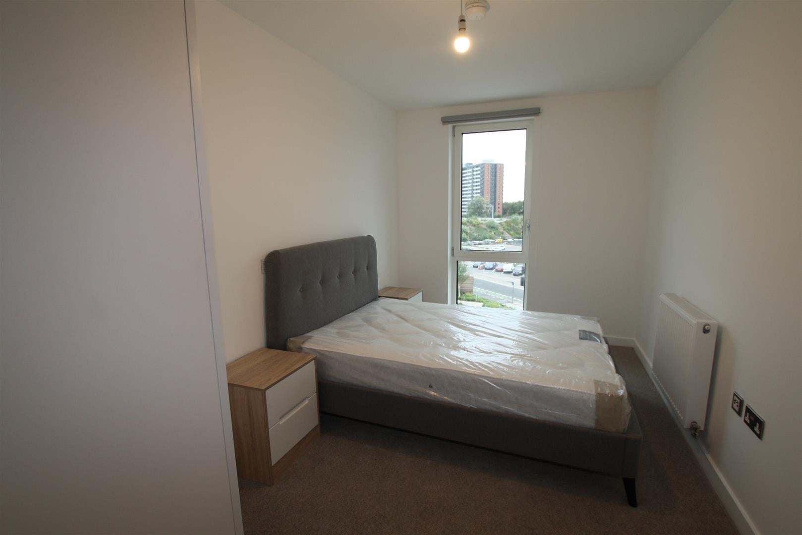 Flat Lockside Lane in Salford