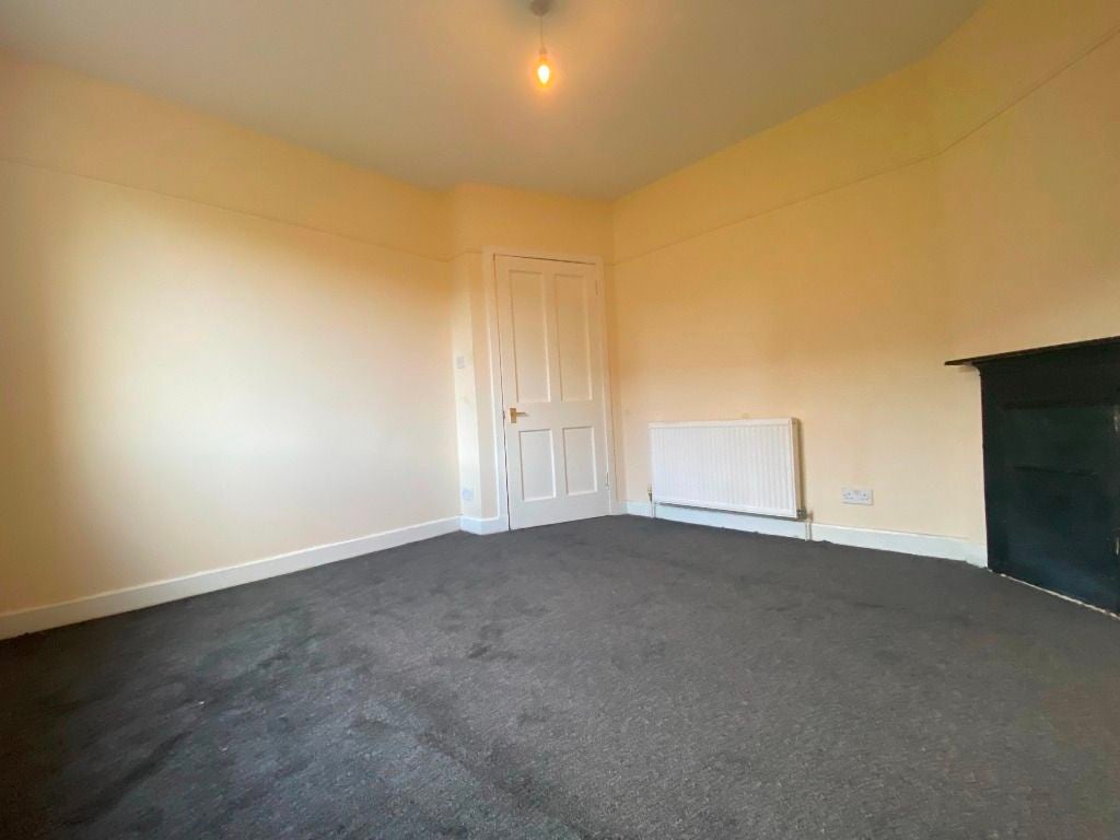 Flat Hunterfield Road in Newtongrange