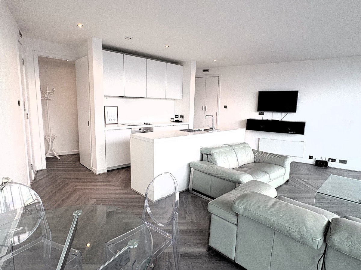 Flat New Street in Horsham