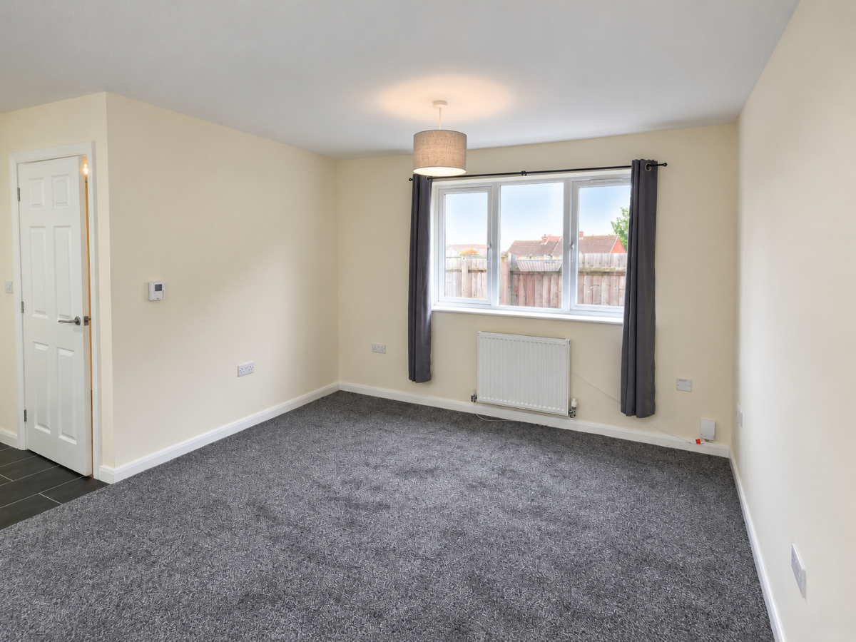 House Greenhill Rise in Corby