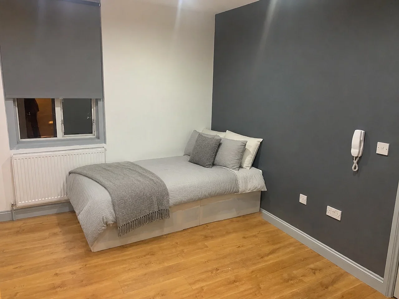 Room Bensham Lane in Greater London