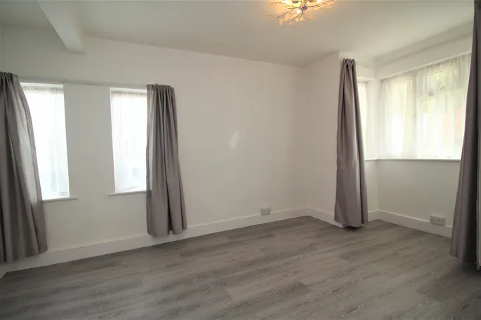 Flat St Albans Road in Watford