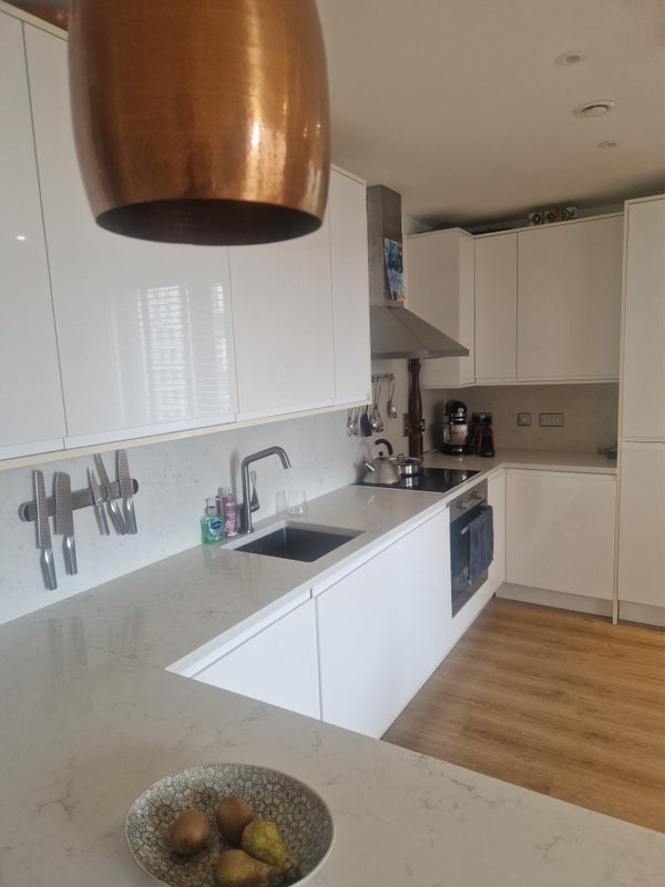 Flat New Mill Road in Greater London