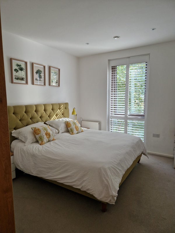 Flat New Mill Road in Greater London
