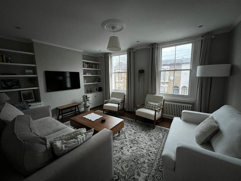 Room Hargwyne Street in Greater London