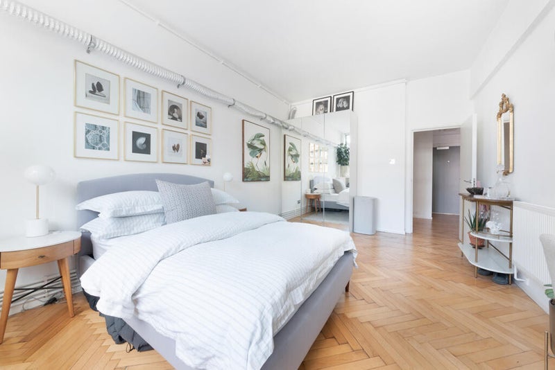 Room Tudor Grove in Greater London