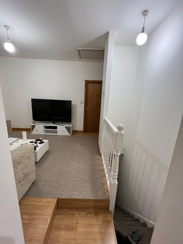 Flat Croyland Road in Greater London