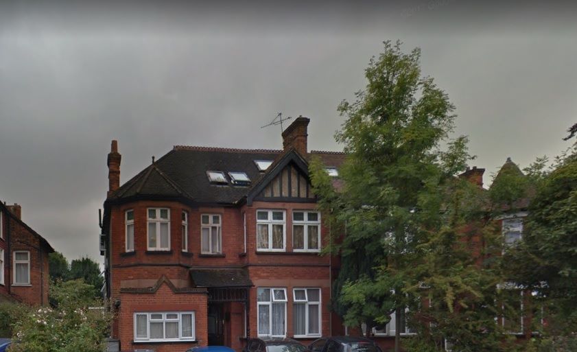 Flat Hindes Road in Greater London