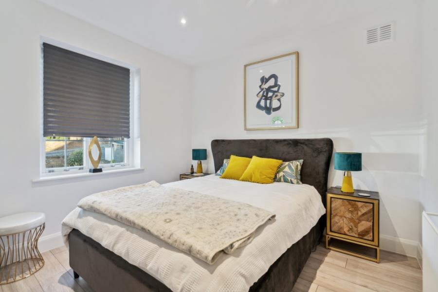 House Hillside Rise in Greater London