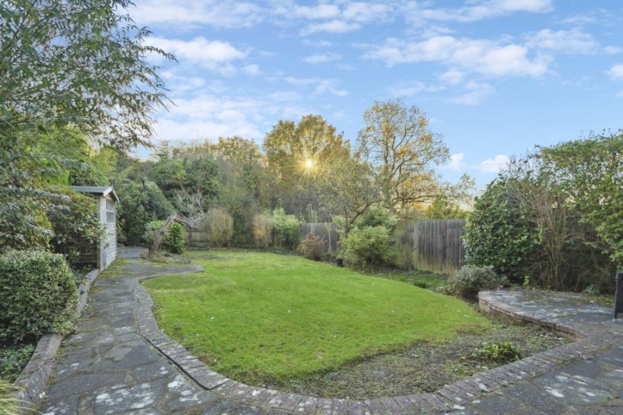 House Hillside Rise in Greater London