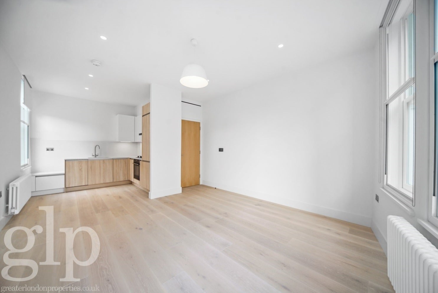 Flat Newport Place in City of Westminster