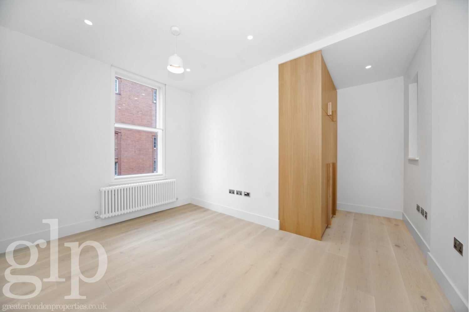 Flat Newport Place in City of Westminster