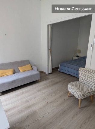 Flat Rue Puits du Denier in Marseille