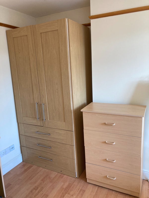 Room Woodstock Road in Greater London