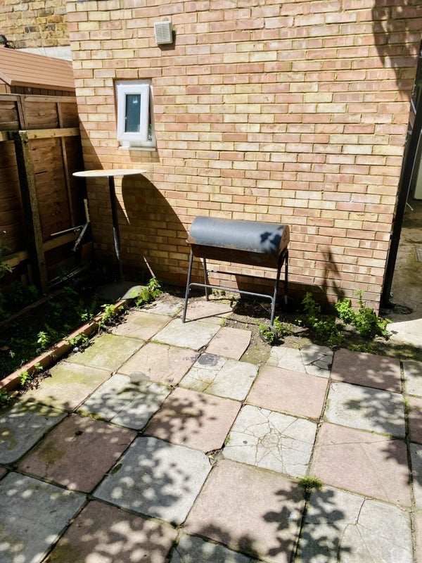 Room Oakfield Road in Greater London