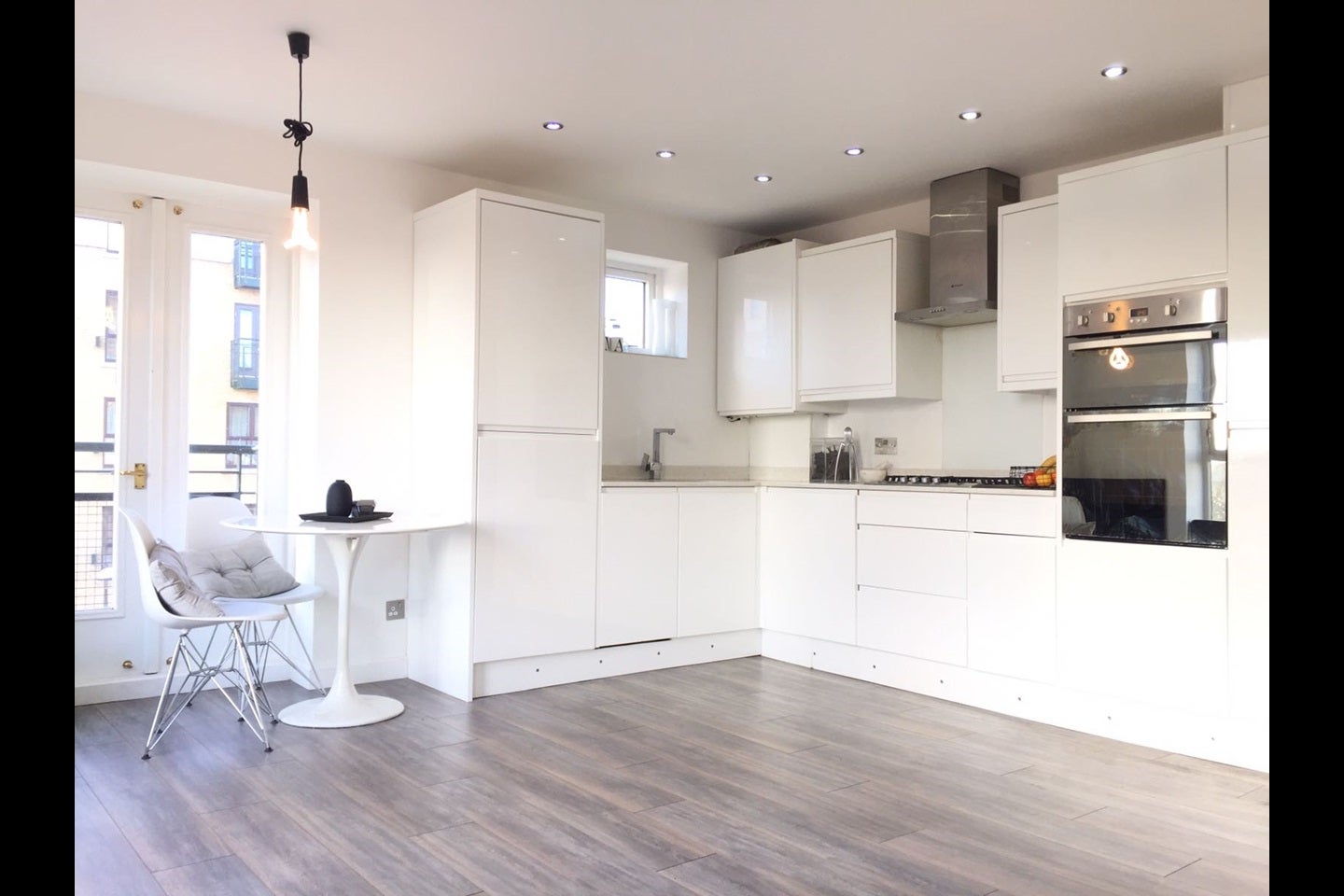 Flat Wesley Avenue in Greater London
