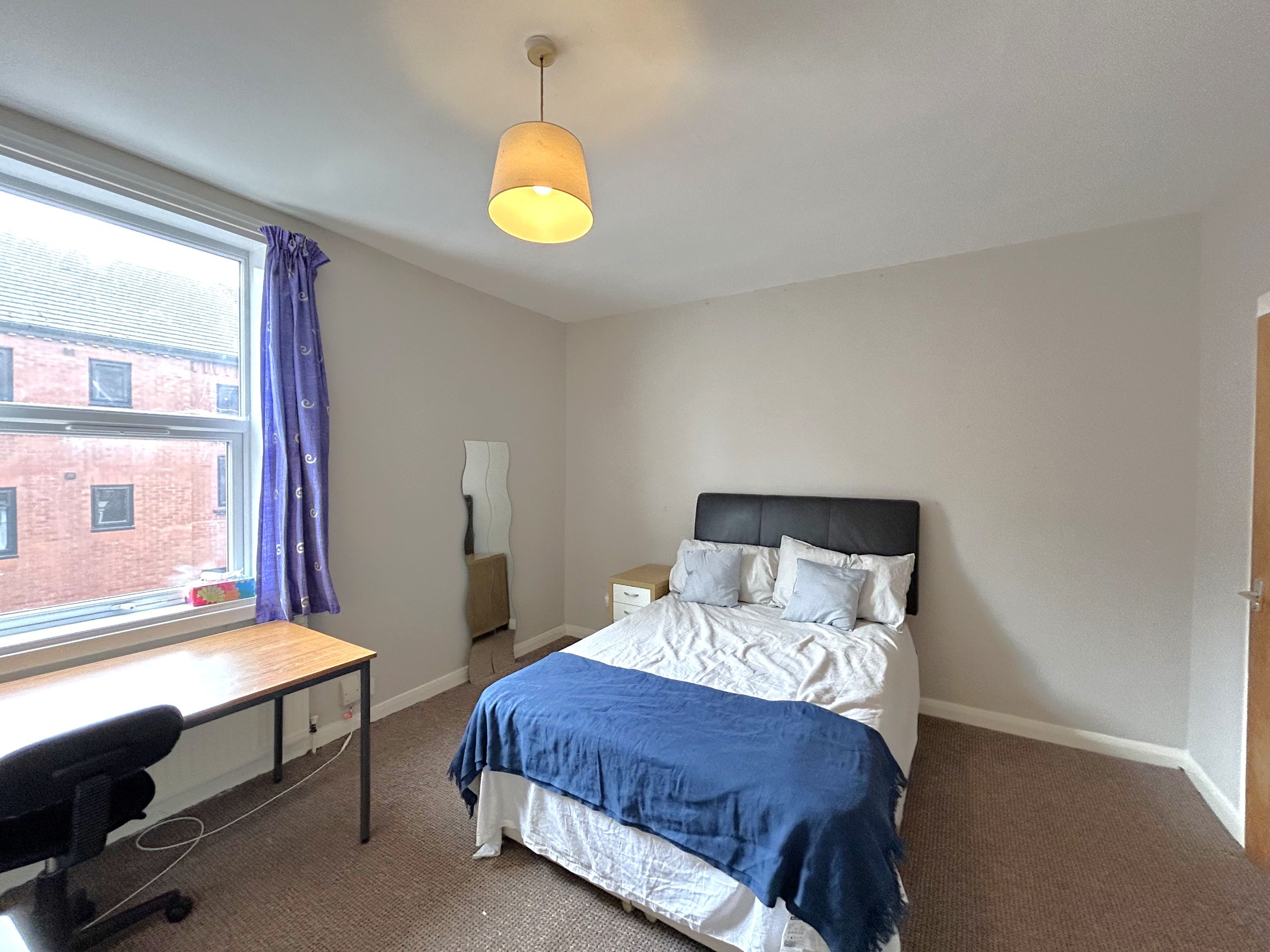 Room Victoria Street in Sheffield