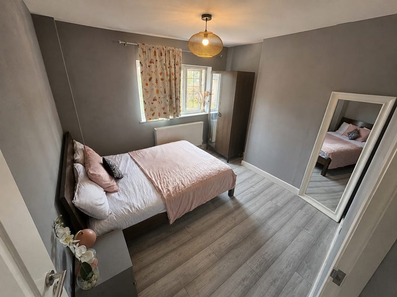 Room Rochester Way in Greater London