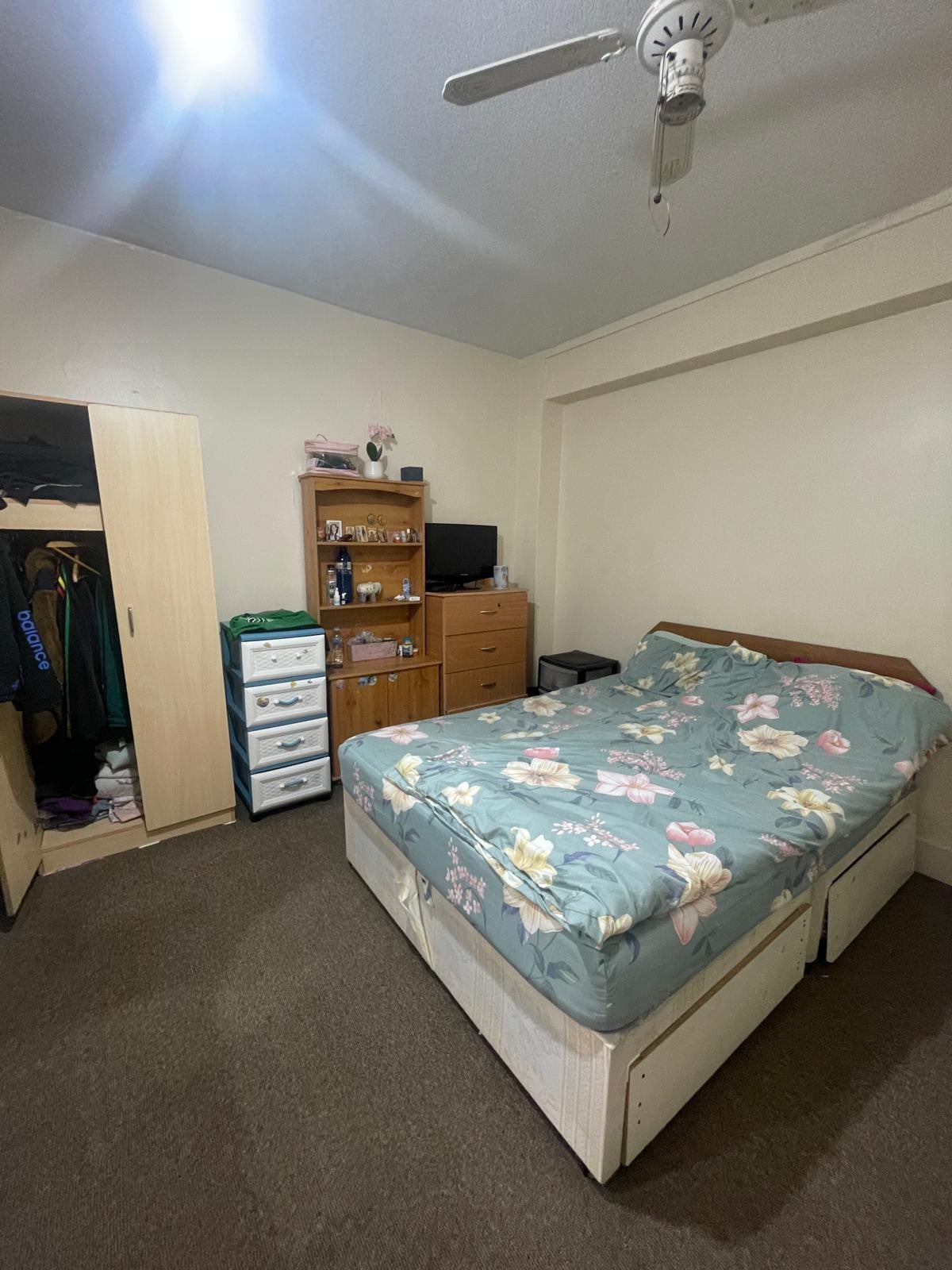 House Griggs Approach in Greater London