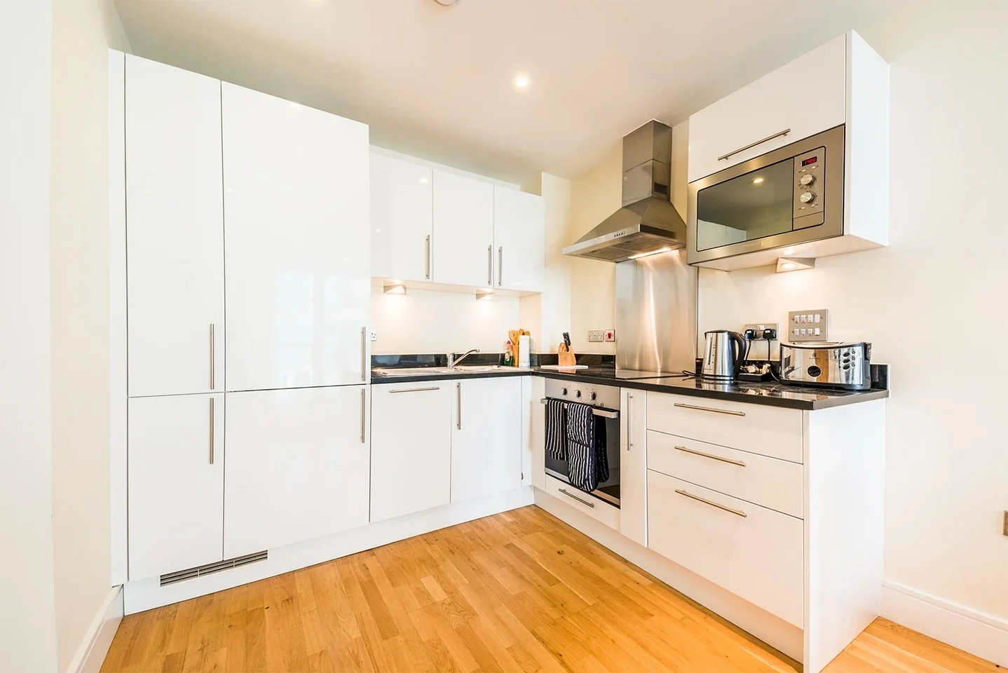 Flat Millharbour in Greater London