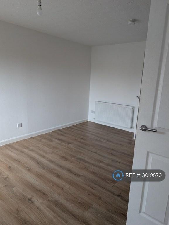 Flat Franchi Drive in Stenhousemuir