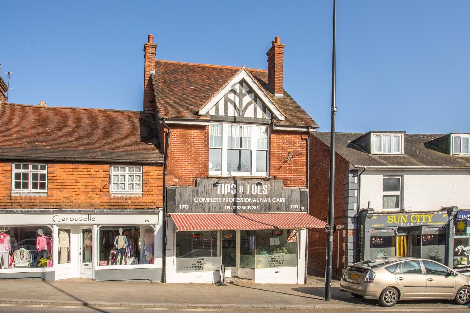 Flat High Street in Wealden