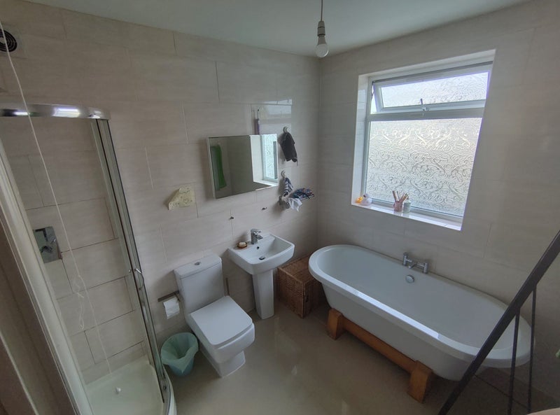 Room Waterfall Road in Greater London