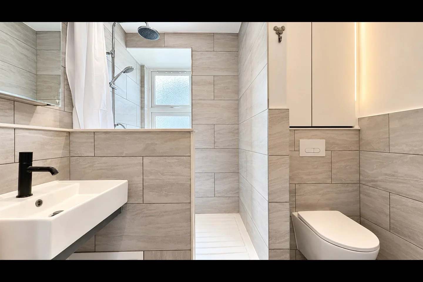 Flat Germander Way in Greater London