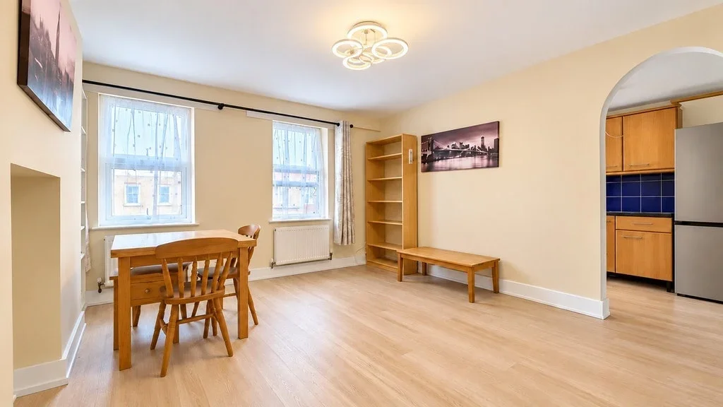 Flat Germander Way in Greater London
