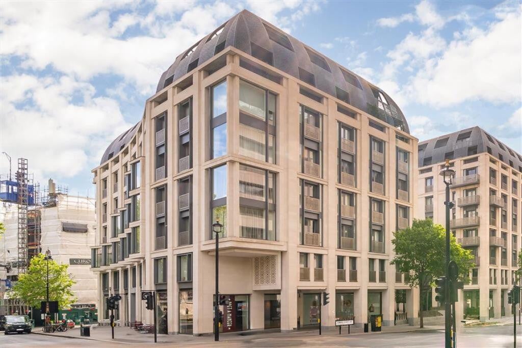 Flat Aldwych in City of Westminster