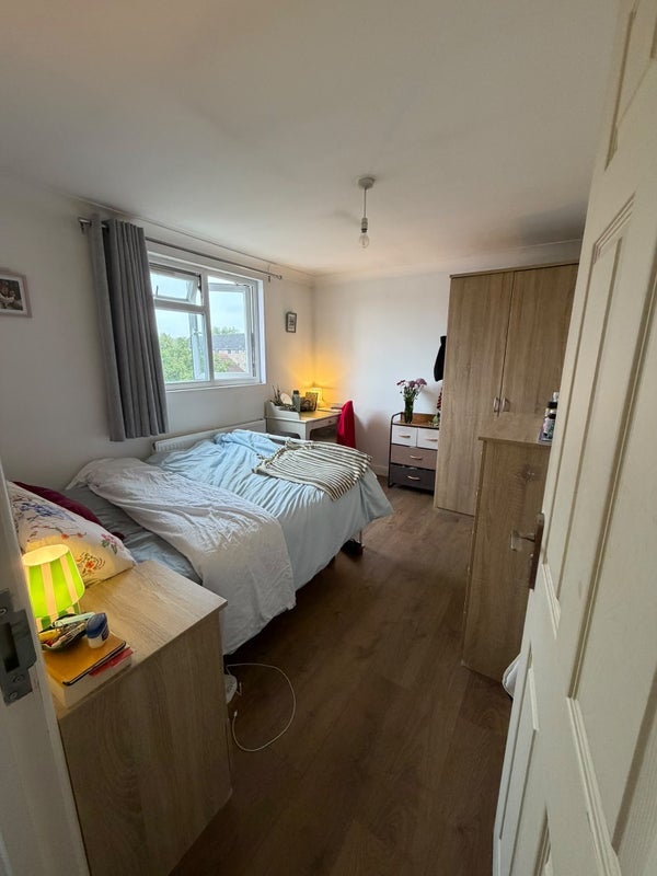Room Radbourne Road in Greater London