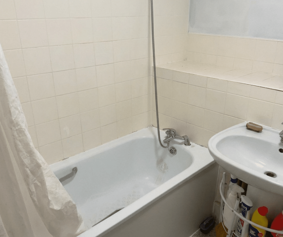 Room Ladbroke Grove in Greater London
