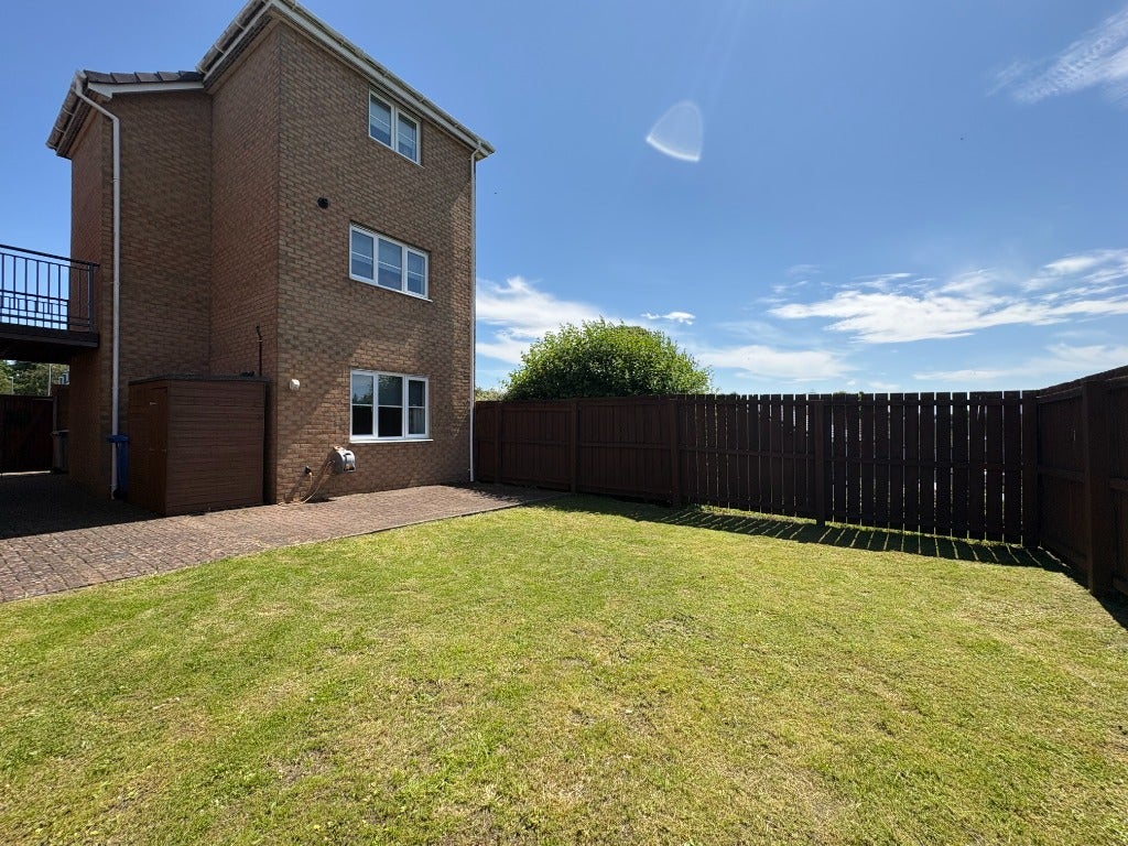 House Waterway Terrace in East Kilbride