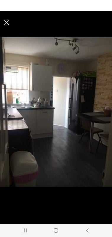 Room Commercial Road in South Kesteven