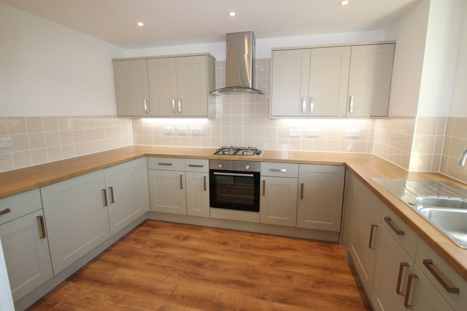 Flat Brewers Court in Exeter