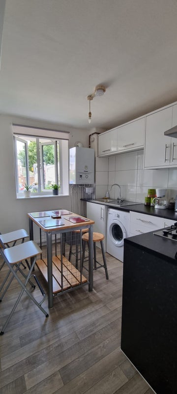 Room Linsey Street in Greater London