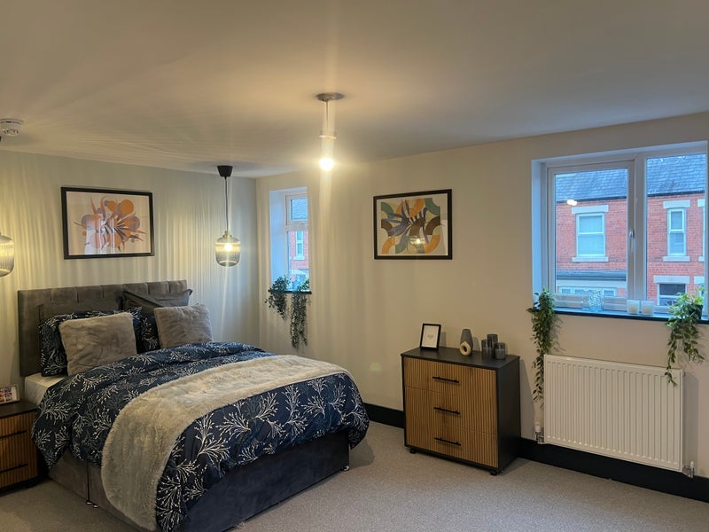 Room Fletcher Street in Warrington