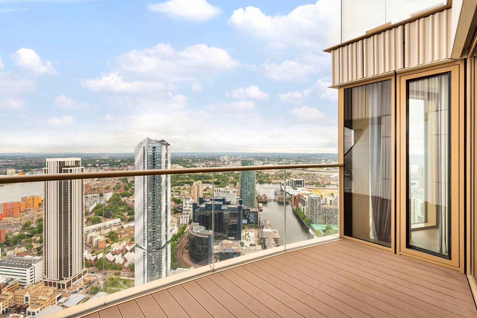 Flat Burdett Road in Greater London