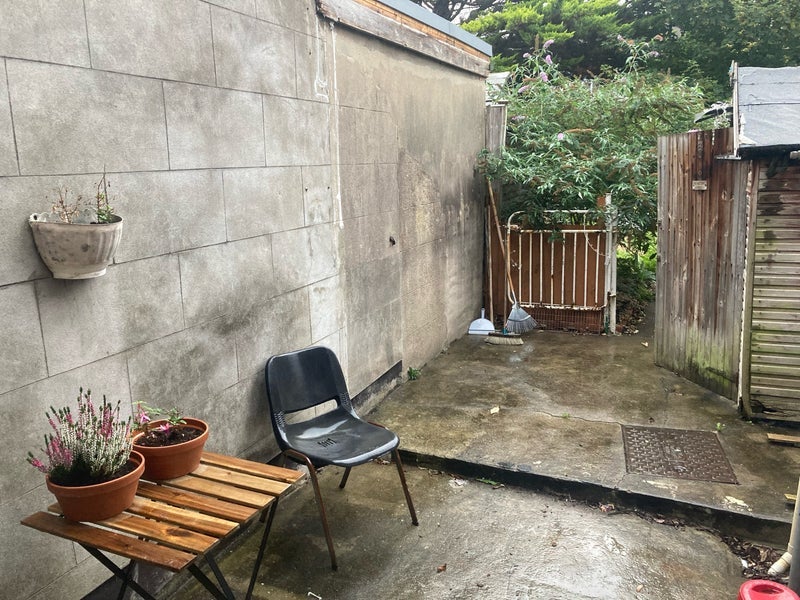 Room Webb Street in Bristol